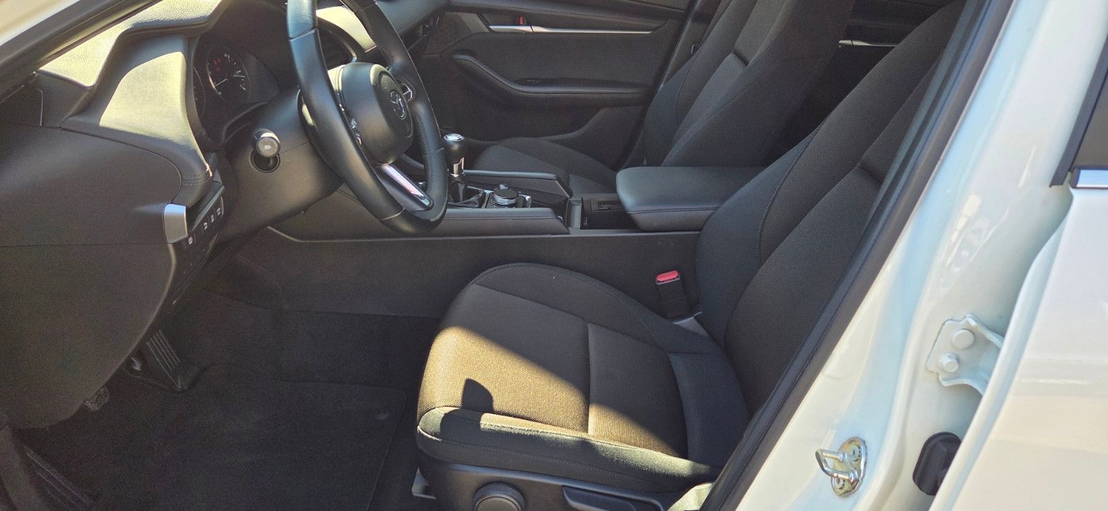 Mazda 3 2.0 SKYACTIV-G M-Hybrid Selection foto 8