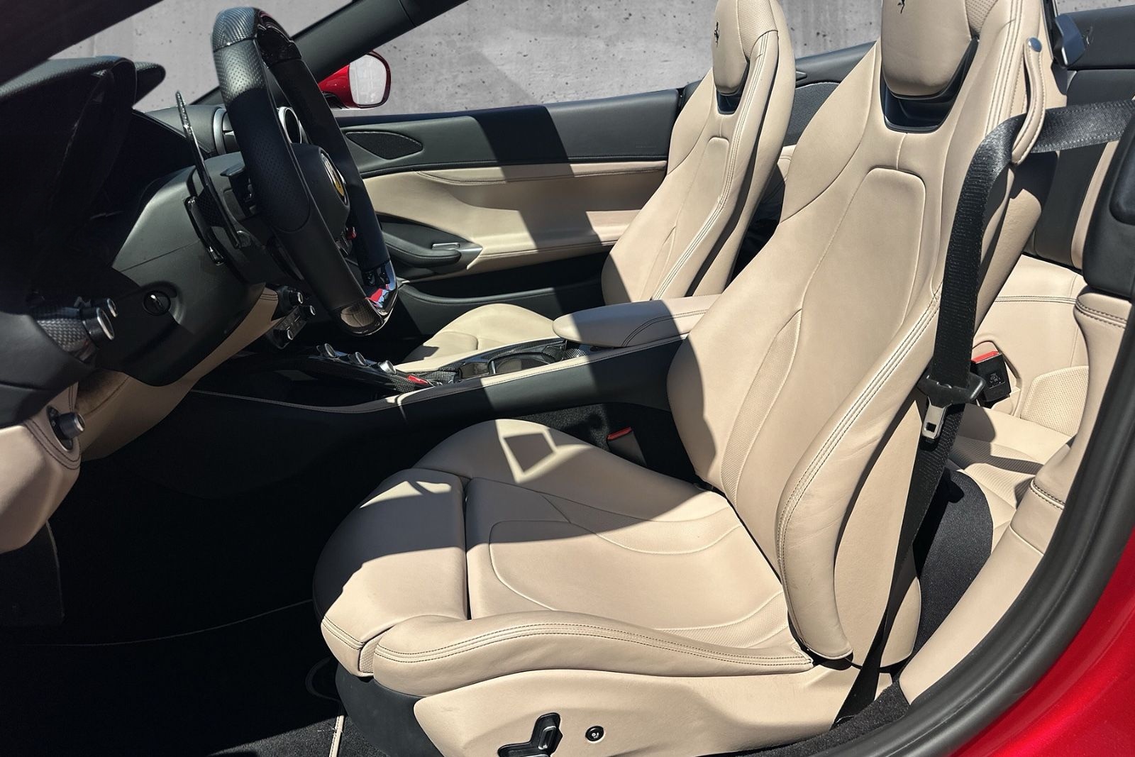 Ferrari Portofino*ATELIER*Sonderlack Rosso Angelo*1.Hand foto 16