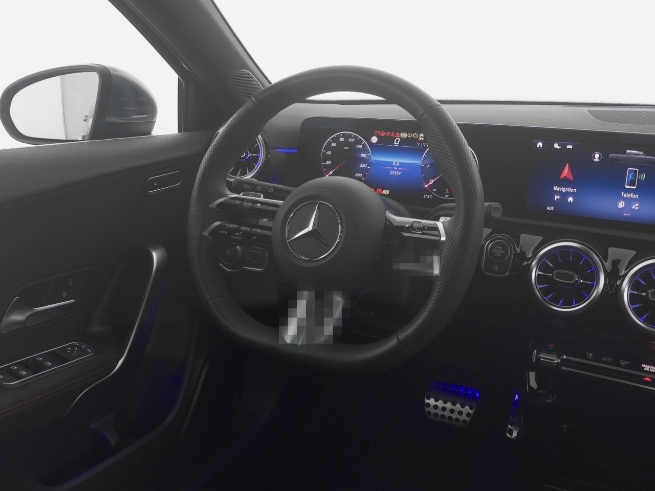 Mercedes-Benz A 200 d AMG+NavPrm+Pano+LED-HP+KeyG+Ambiente+RFK foto 4