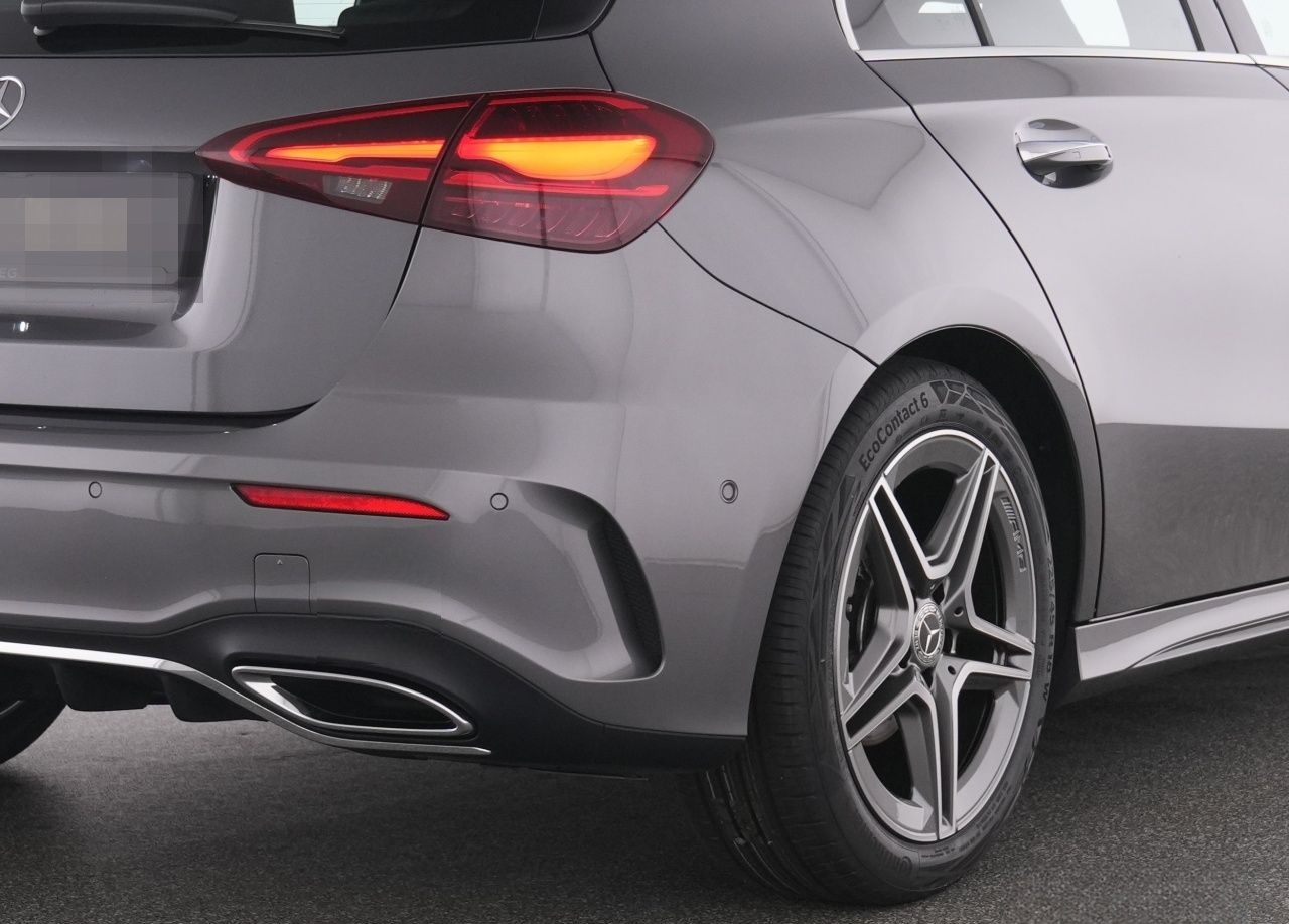 Mercedes-Benz A 200 d AMG+NavPrm+Pano+LED-HP+KeyG+Ambiente+RFK foto 9