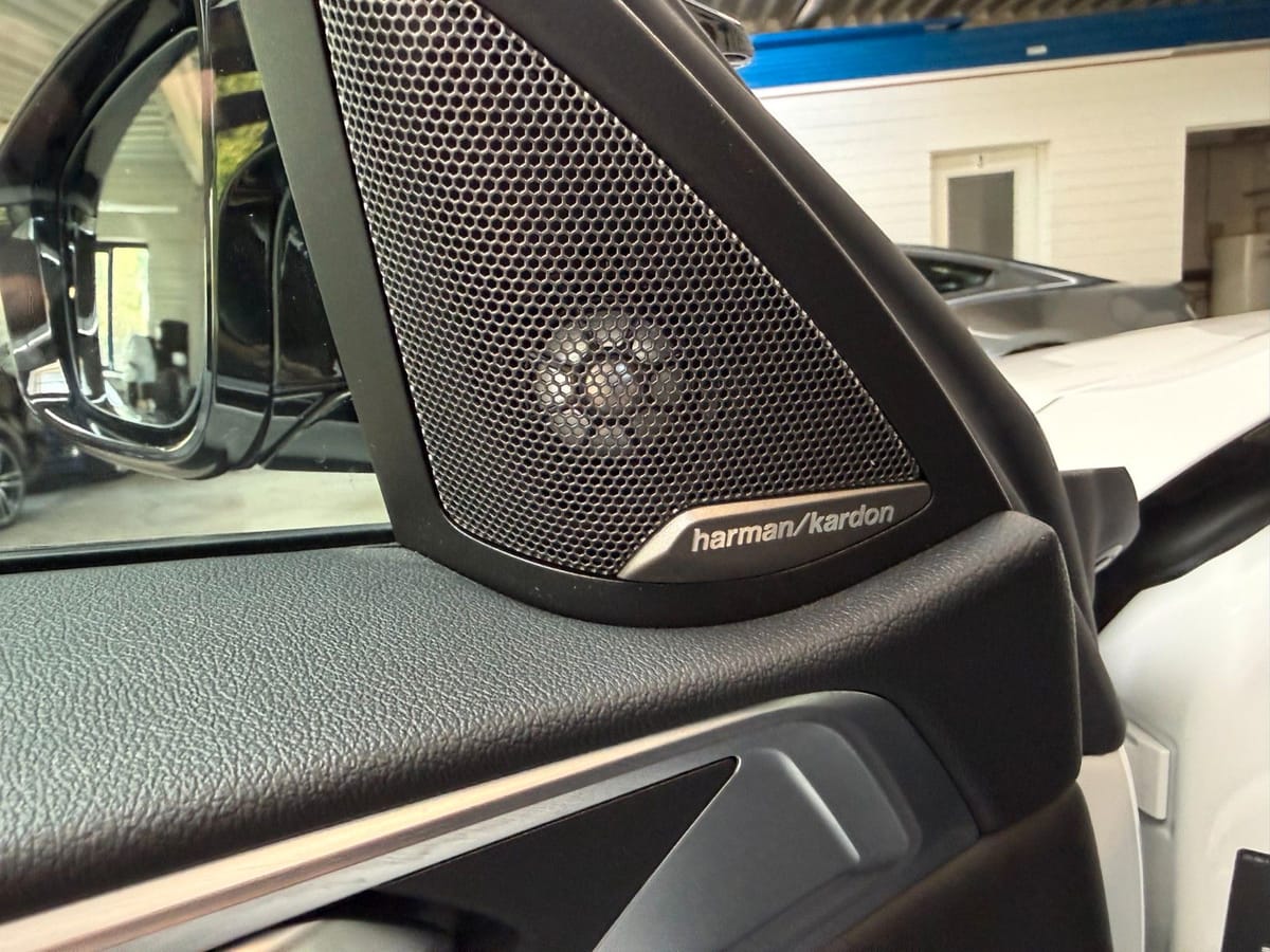 BMW M4 Coupe Competition HUD KAMERA H&R foto 22