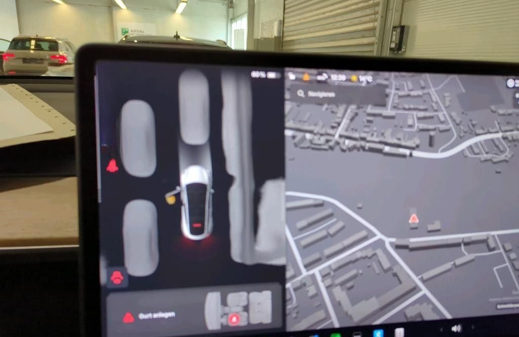 Tesla Model Y Long Range Dual AWD 360 Kam Autopilot 3 foto 6