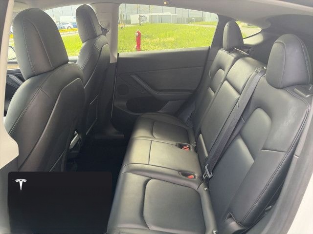 Tesla Model Y Long Range AWD foto 12