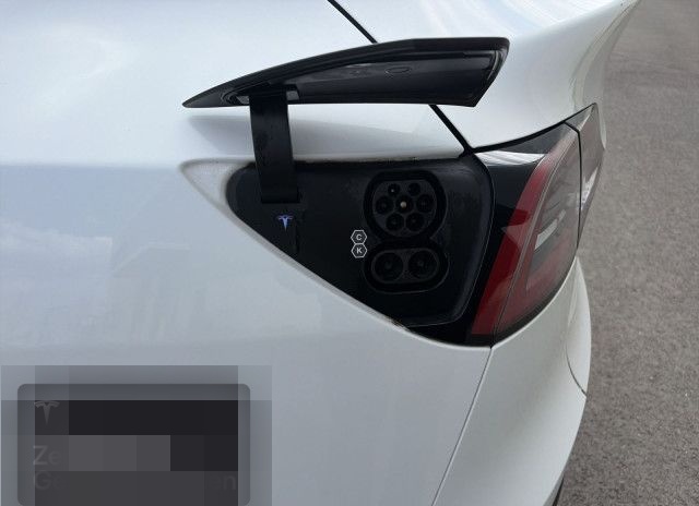 Tesla Model Y Long Range AWD foto 19