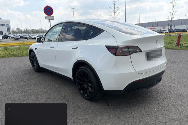 Tesla Model Y Long Range AWD foto 5