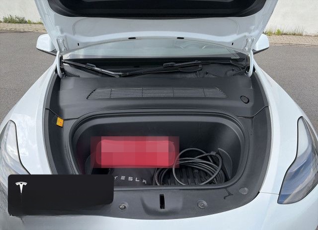 Tesla Model Y Long Range AWD foto 8