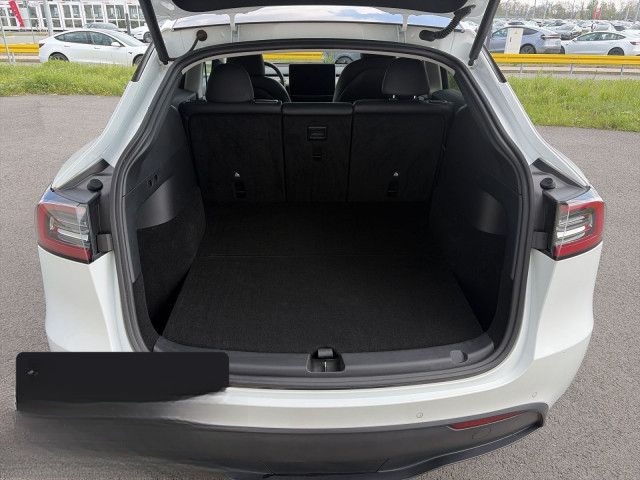 Tesla Model Y Long Range AWD foto 9