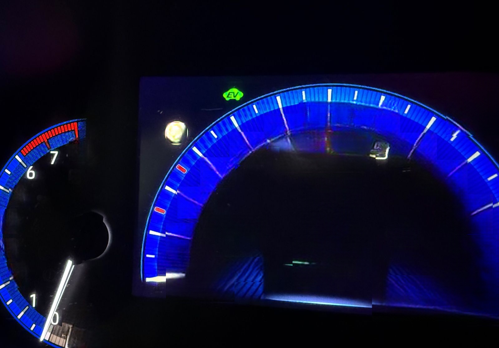 Toyota Corolla Hybrid Lounge 2,0*Sport*LED*Kamera*Navi* foto 13