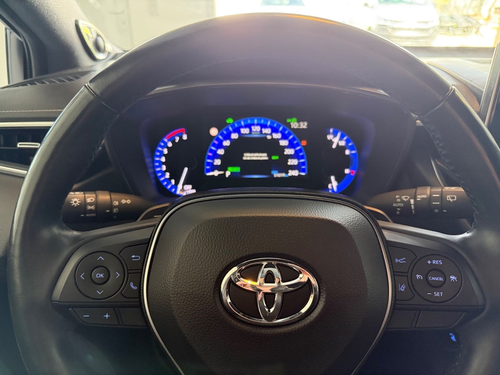 Toyota Corolla Hybrid Lounge 2,0*Sport*LED*Kamera*Navi* foto 18