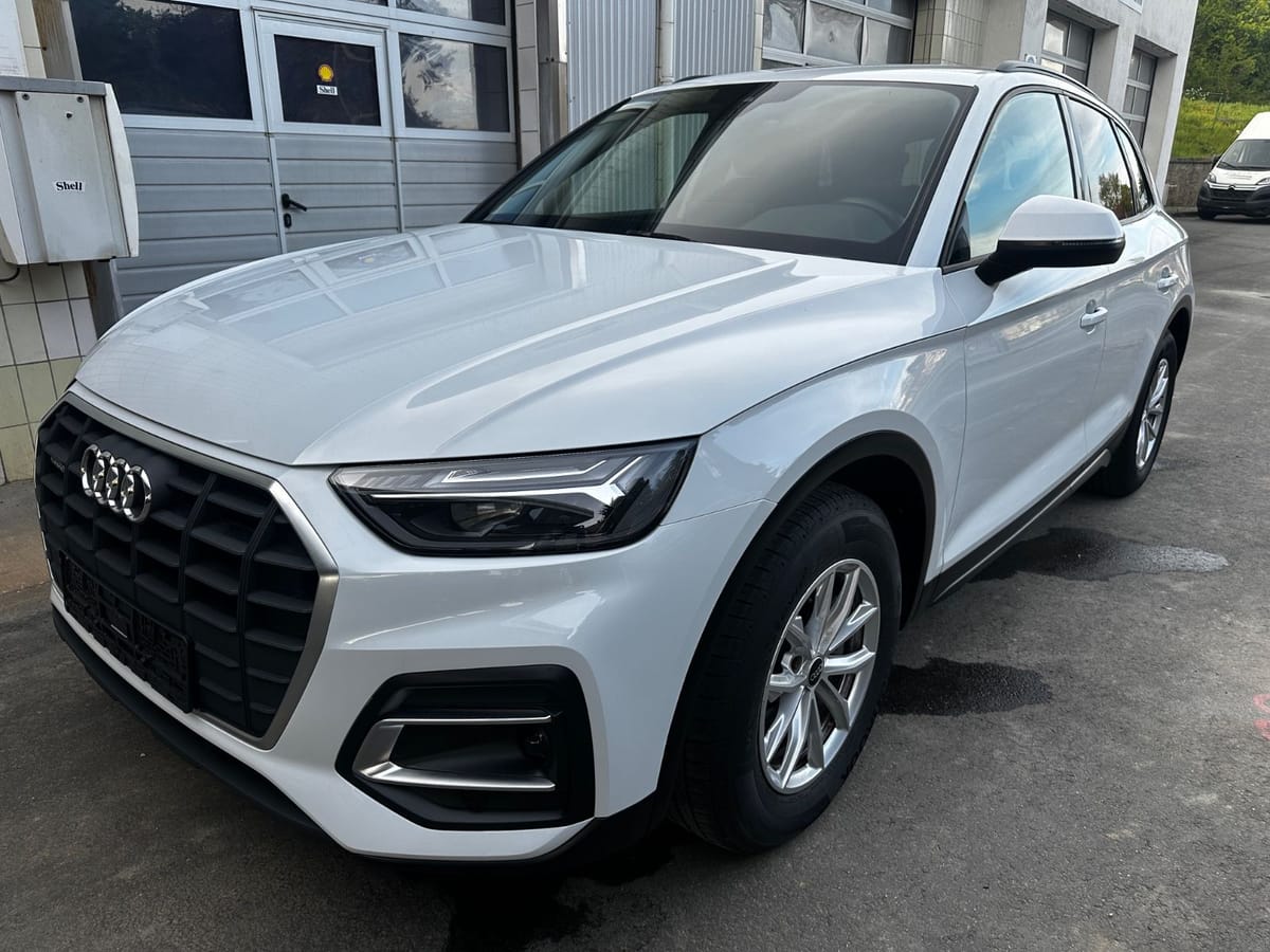 Audi Q5 40 TDI quattro basis foto 2