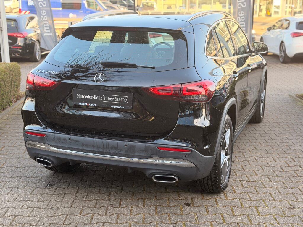 Mercedes-Benz GLA 250 e AMG AHK Kam. KlimaA LED LM PDC ParkAss foto 8
