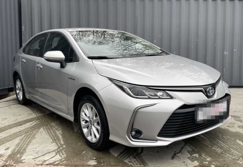 Toyota Corolla 1,8 Hybrid Comfort Limousine foto 1