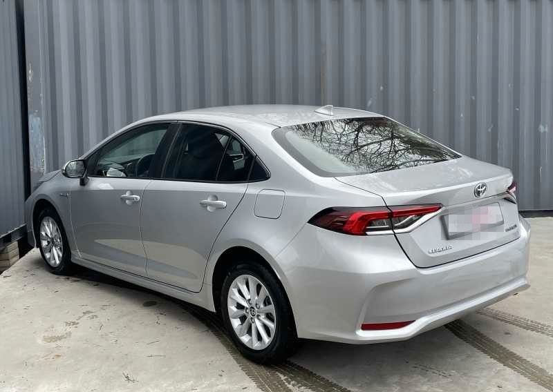 Toyota Corolla 1,8 Hybrid Comfort Limousine foto 5