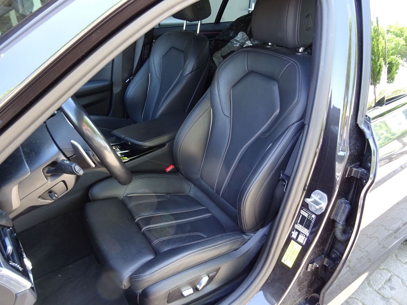 BMW 520d Lim. M Sport ACC DriveAssi elGSD HiFi 4xSH foto 7
