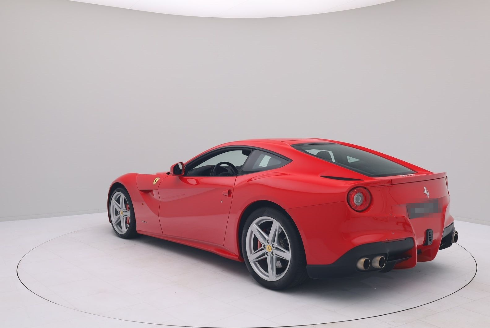Ferrari F12berlinetta - FERRARI HAMBURG foto 9