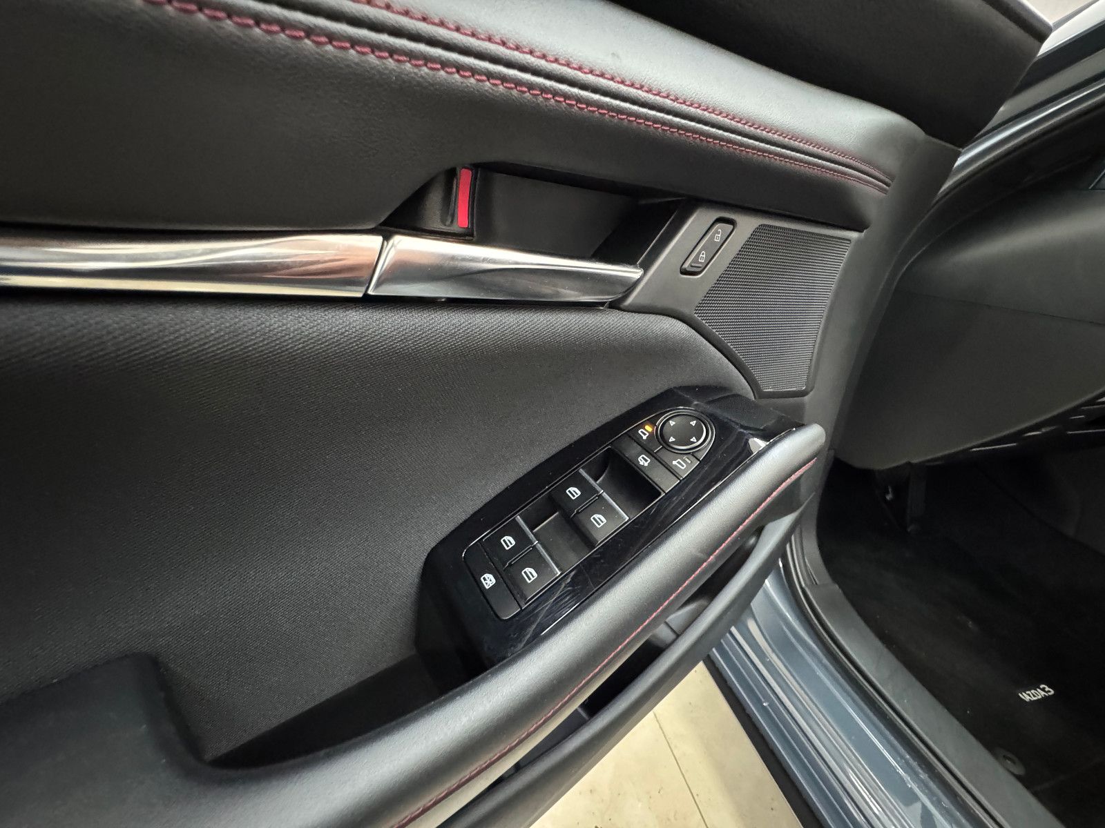 Mazda 3 5HB Homura 140ps 6AT FWD *HUD*RFK*QI*Alexa* foto 25