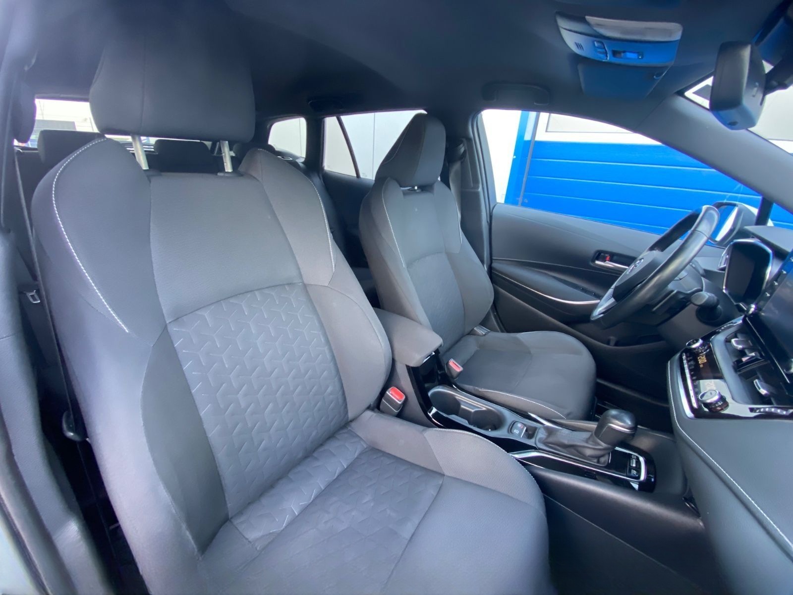 Toyota Corolla Touring Sports Hybrid CarPlay 1.Hand foto 18