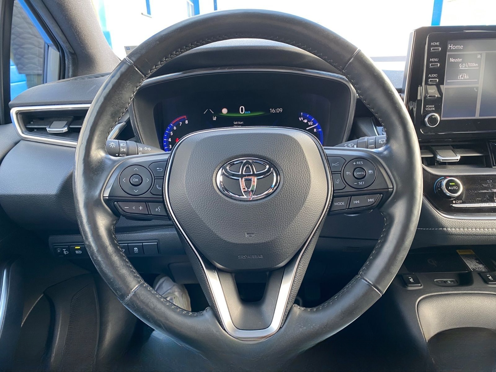 Toyota Corolla Touring Sports Hybrid CarPlay 1.Hand foto 3