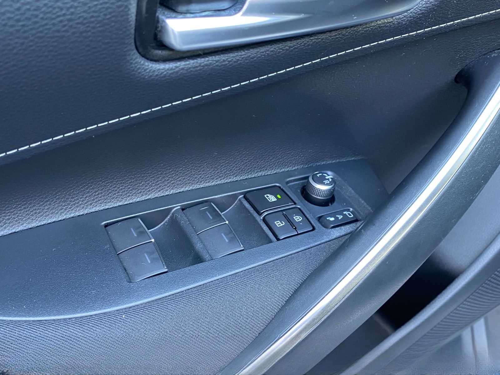 Toyota Corolla Touring Sports Hybrid CarPlay 1.Hand foto 23