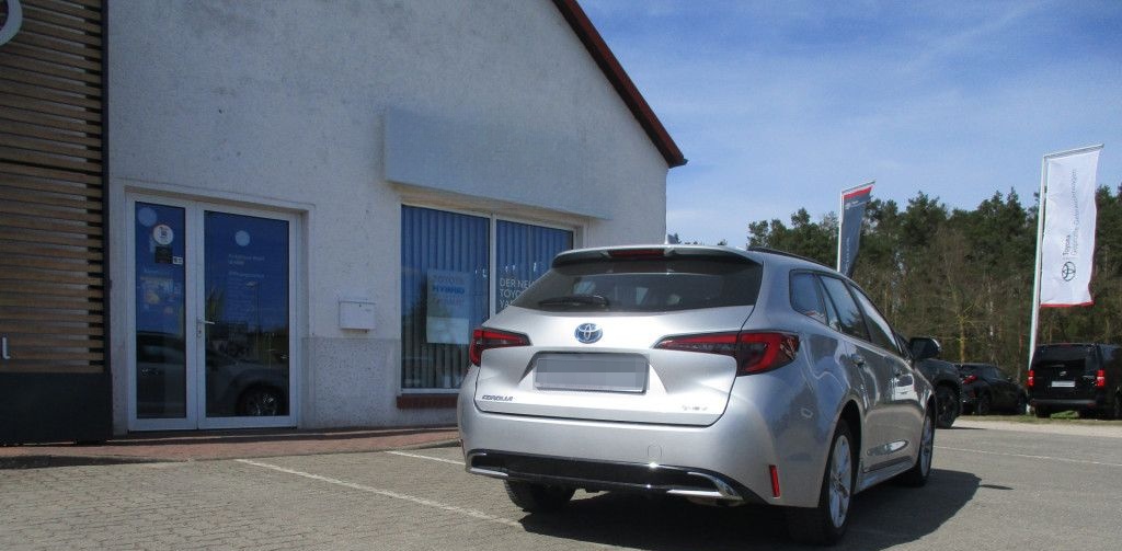 Toyota Corolla Touring Sports 1.8 Hybrid Business Editi foto 15