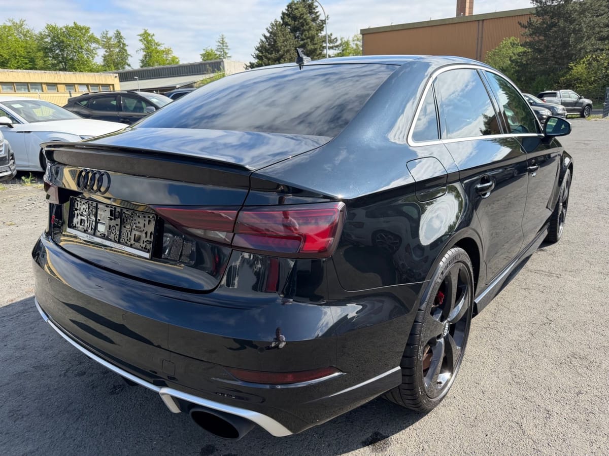 Audi RS3 Limo 2.5 TFSI Quattro Matrix Pano 280KMh B&O foto 5