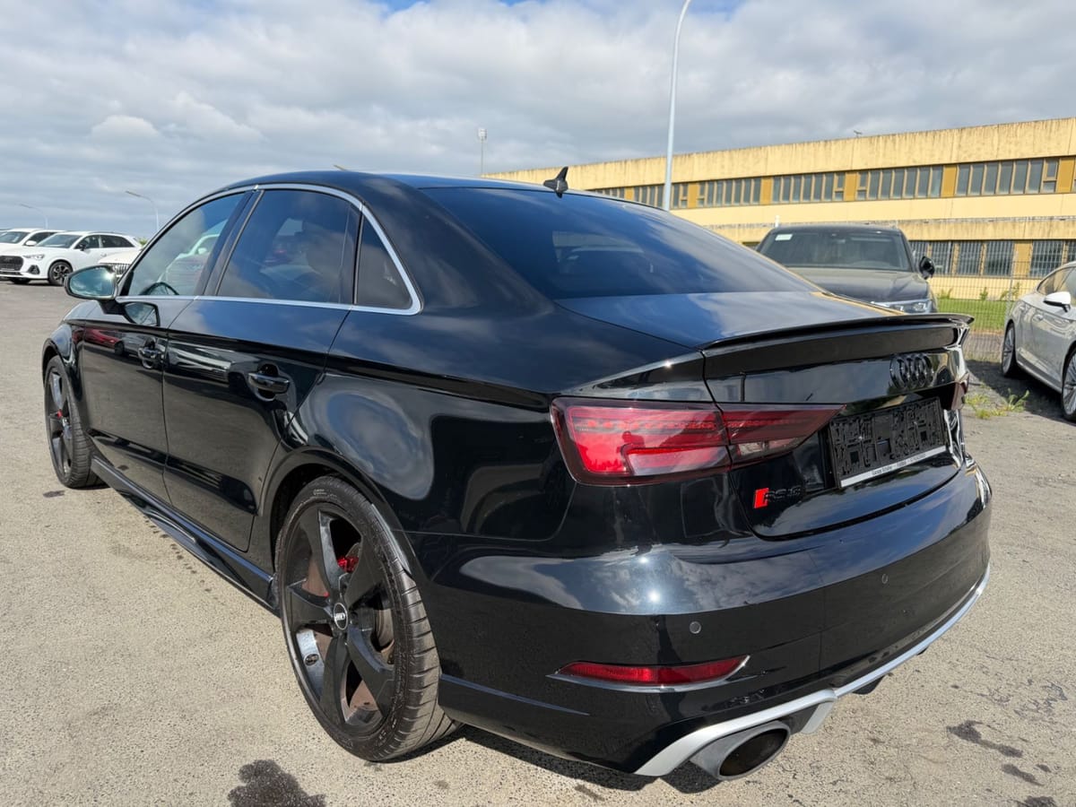 Audi RS3 Limo 2.5 TFSI Quattro Matrix Pano 280KMh B&O foto 7