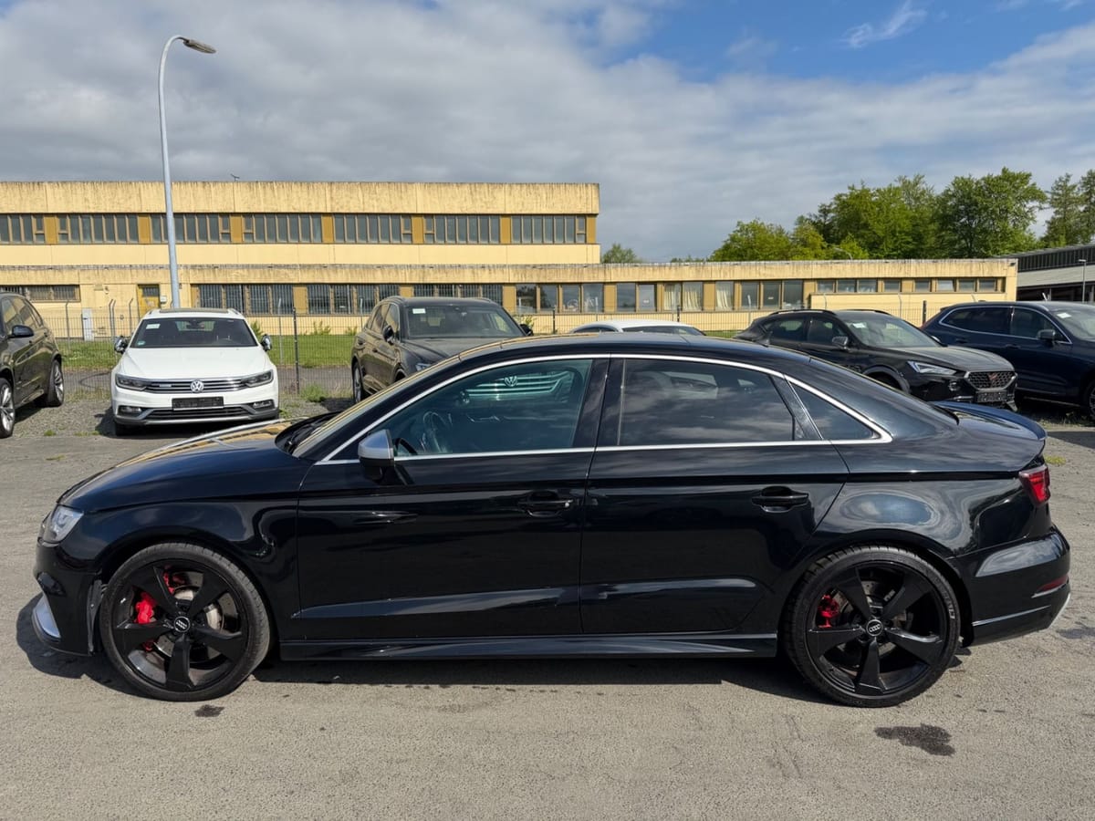 Audi RS3 Limo 2.5 TFSI Quattro Matrix Pano 280KMh B&O foto 8