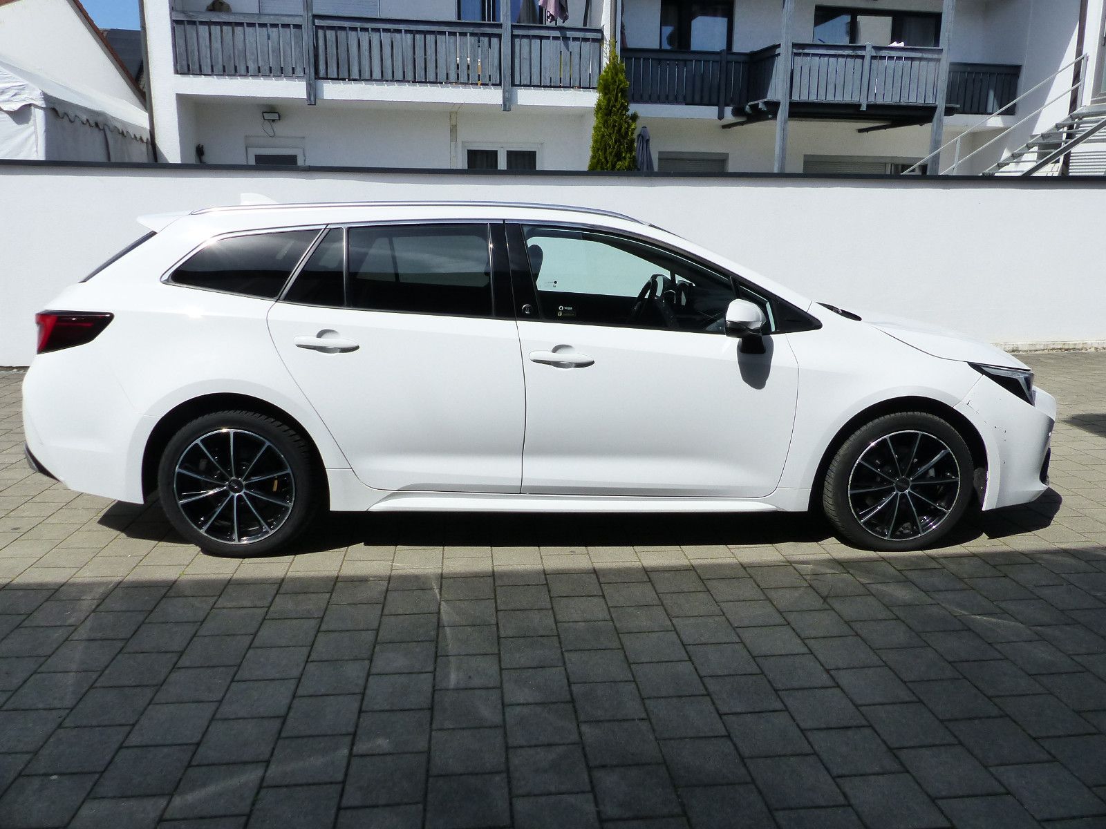 Toyota Corolla TS 2.0 Hybrid Team D Navi Totwinkel PDC foto 18