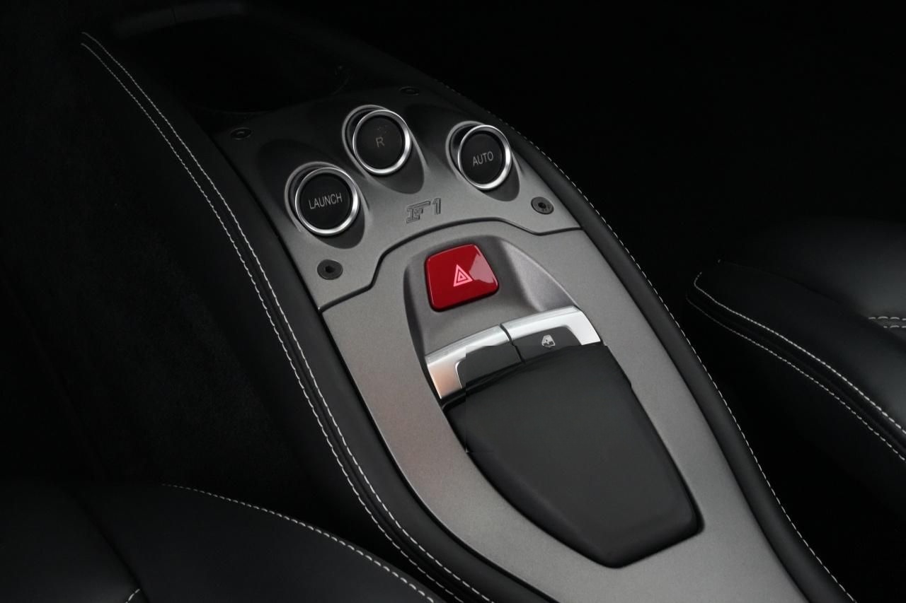 Ferrari 458 Italia RACINGSITZE CARBON LENKRAD foto 21