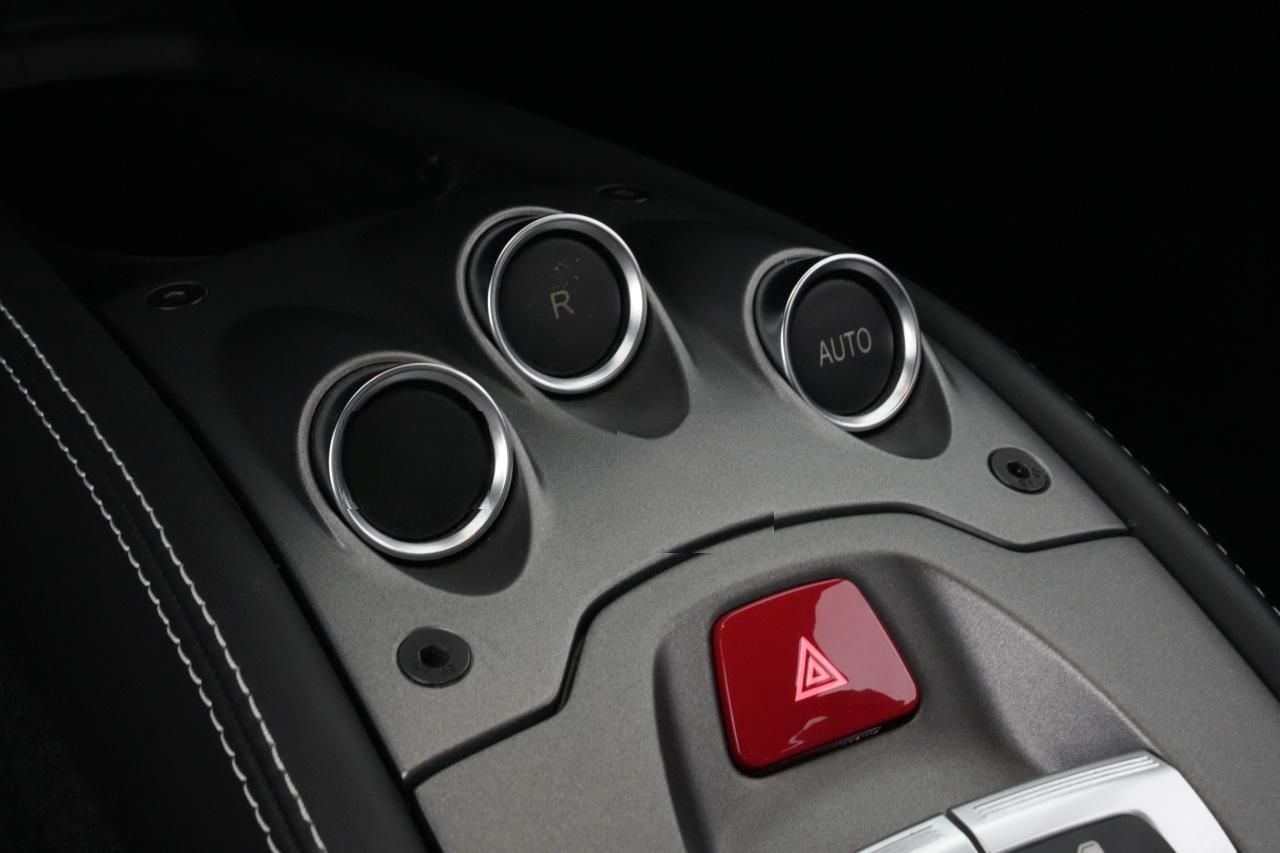 Ferrari 458 Italia RACINGSITZE CARBON LENKRAD foto 22