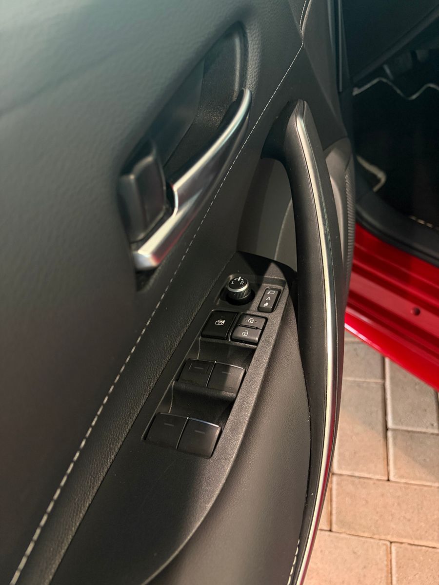 Toyota Corolla Hybrid Team D Kamera CarPlay Navi LED foto 12