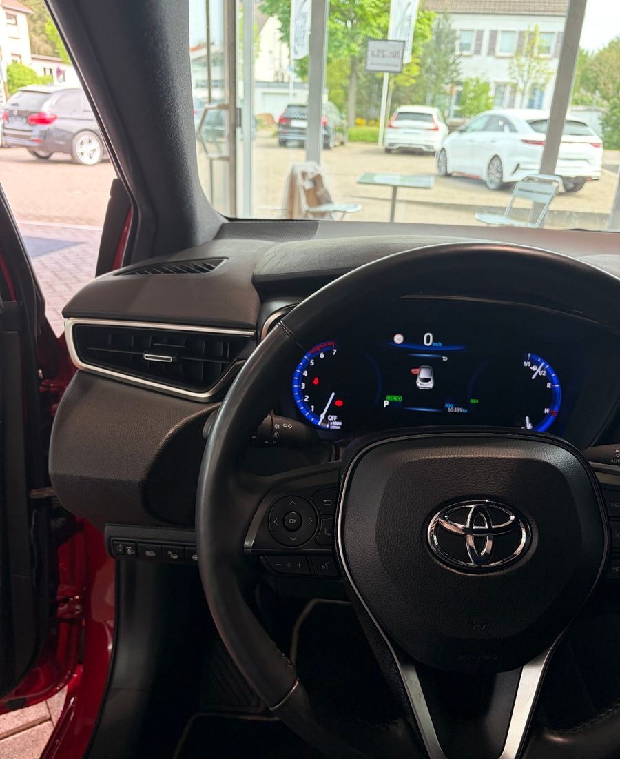 Toyota Corolla Hybrid Team D Kamera CarPlay Navi LED foto 14