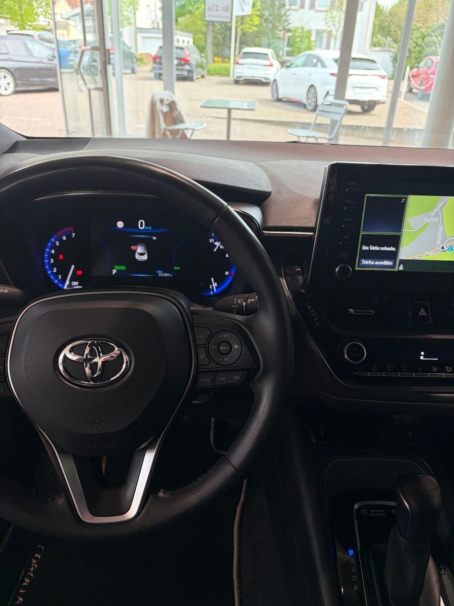 Toyota Corolla Hybrid Team D Kamera CarPlay Navi LED foto 15