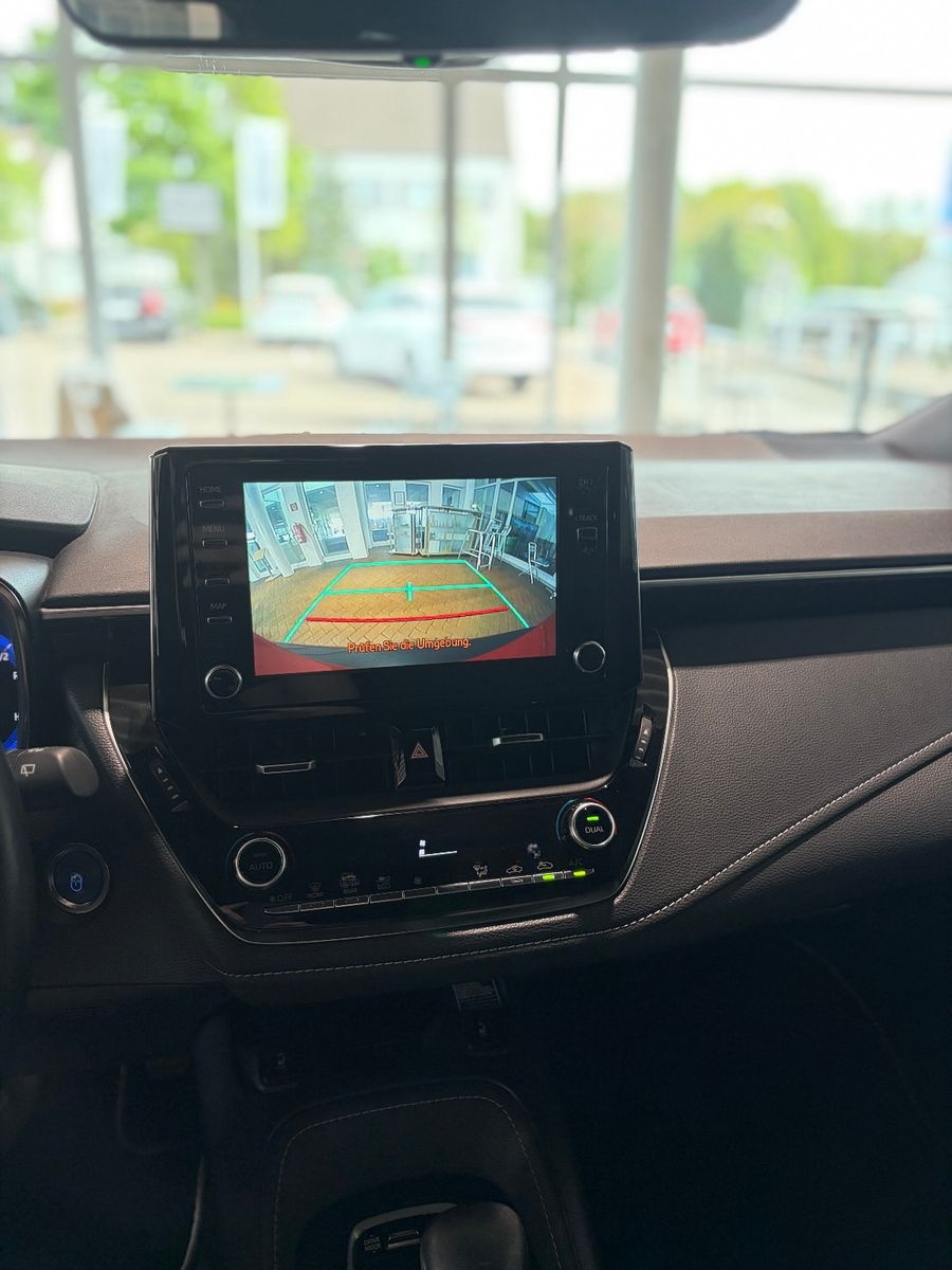 Toyota Corolla Hybrid Team D Kamera CarPlay Navi LED foto 20