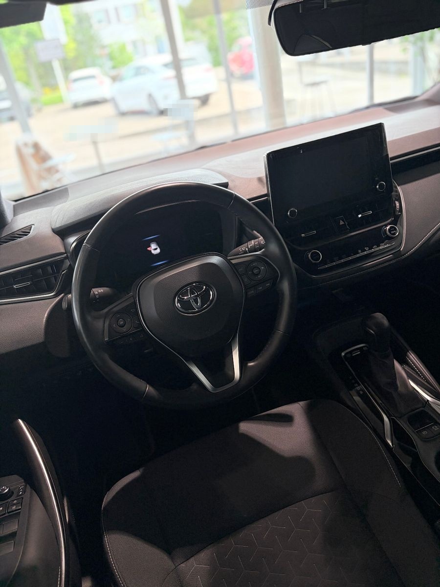 Toyota Corolla Hybrid Team D Kamera CarPlay Navi LED foto 24