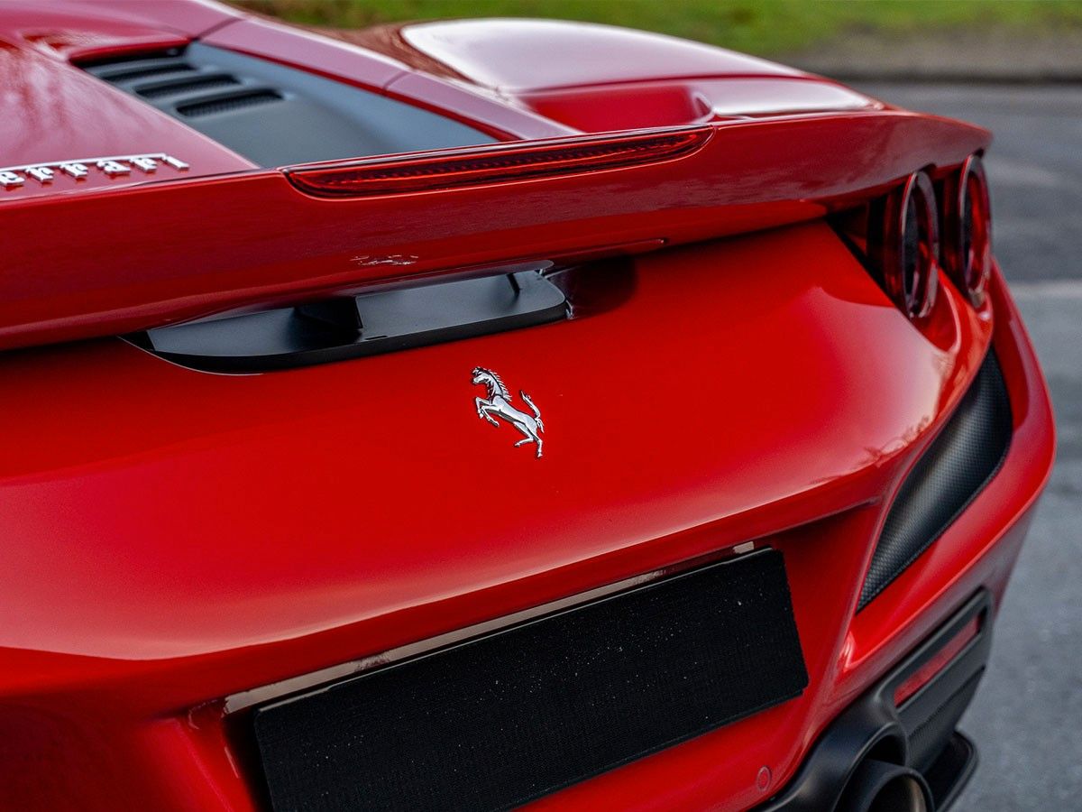 Ferrari F8 Spider *Liftsystem* *Carbon Lenkrad* foto 11