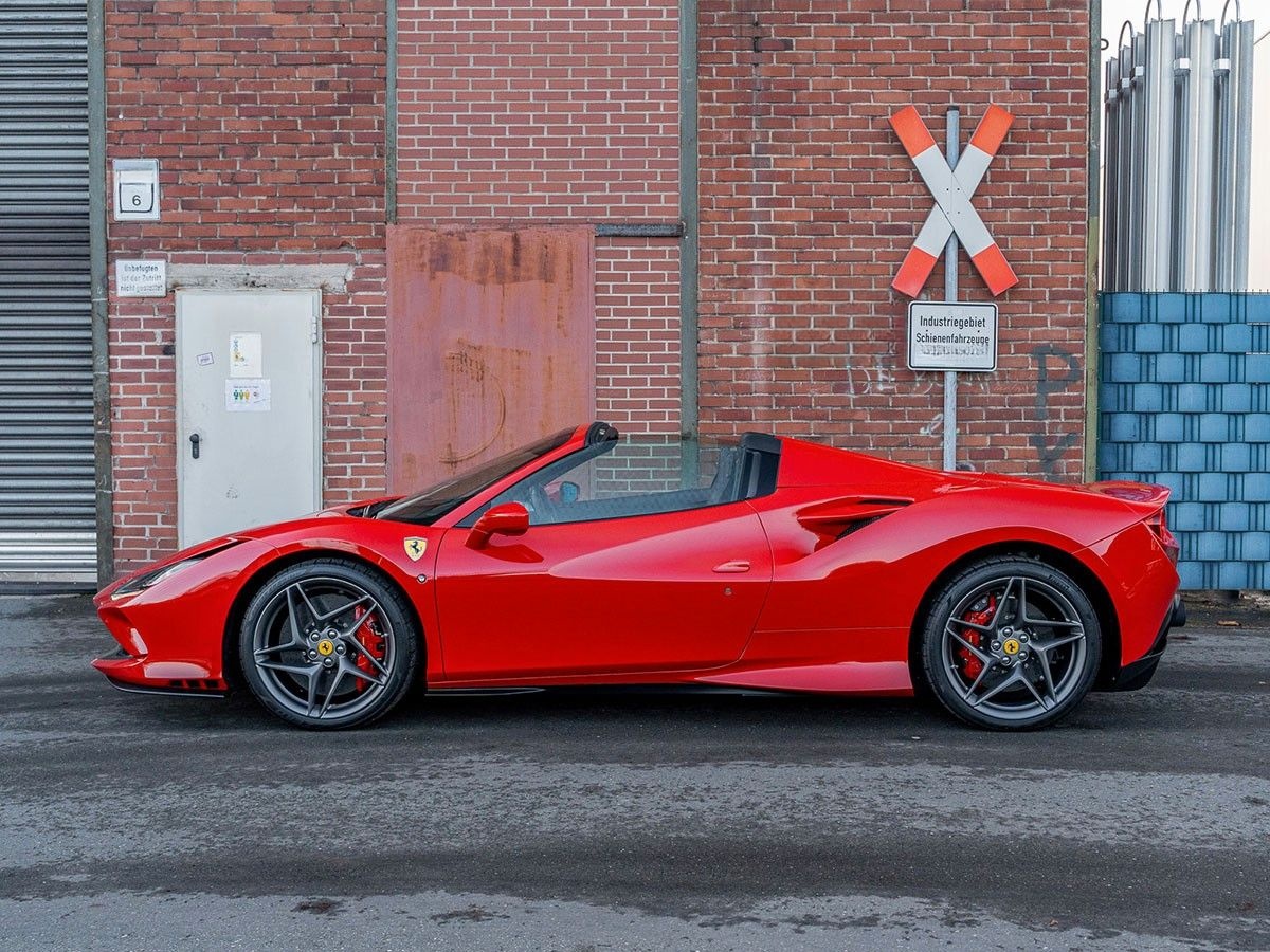 Ferrari F8 Spider *Liftsystem* *Carbon Lenkrad* foto 13