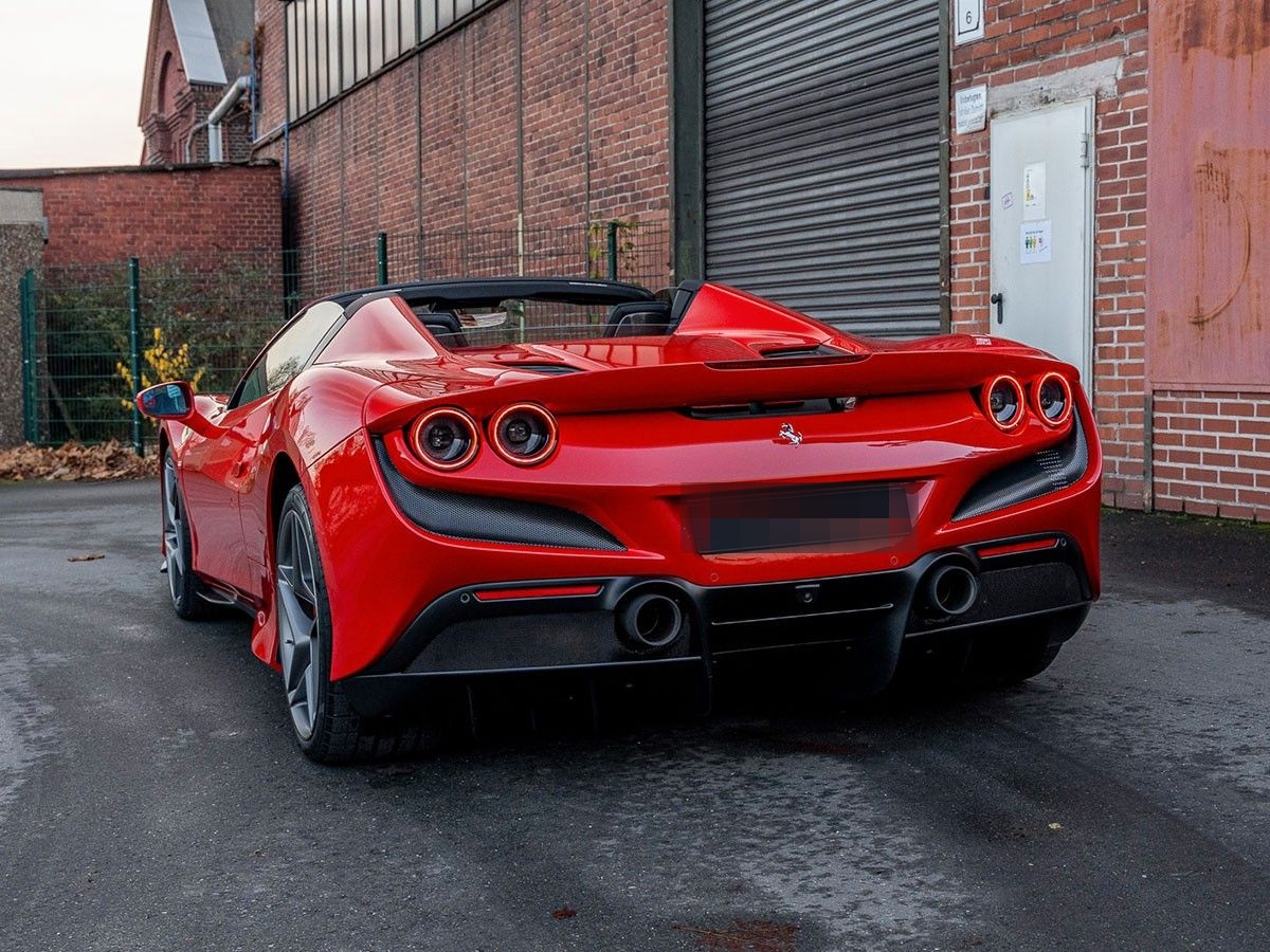 Ferrari F8 Spider *Liftsystem* *Carbon Lenkrad* foto 15