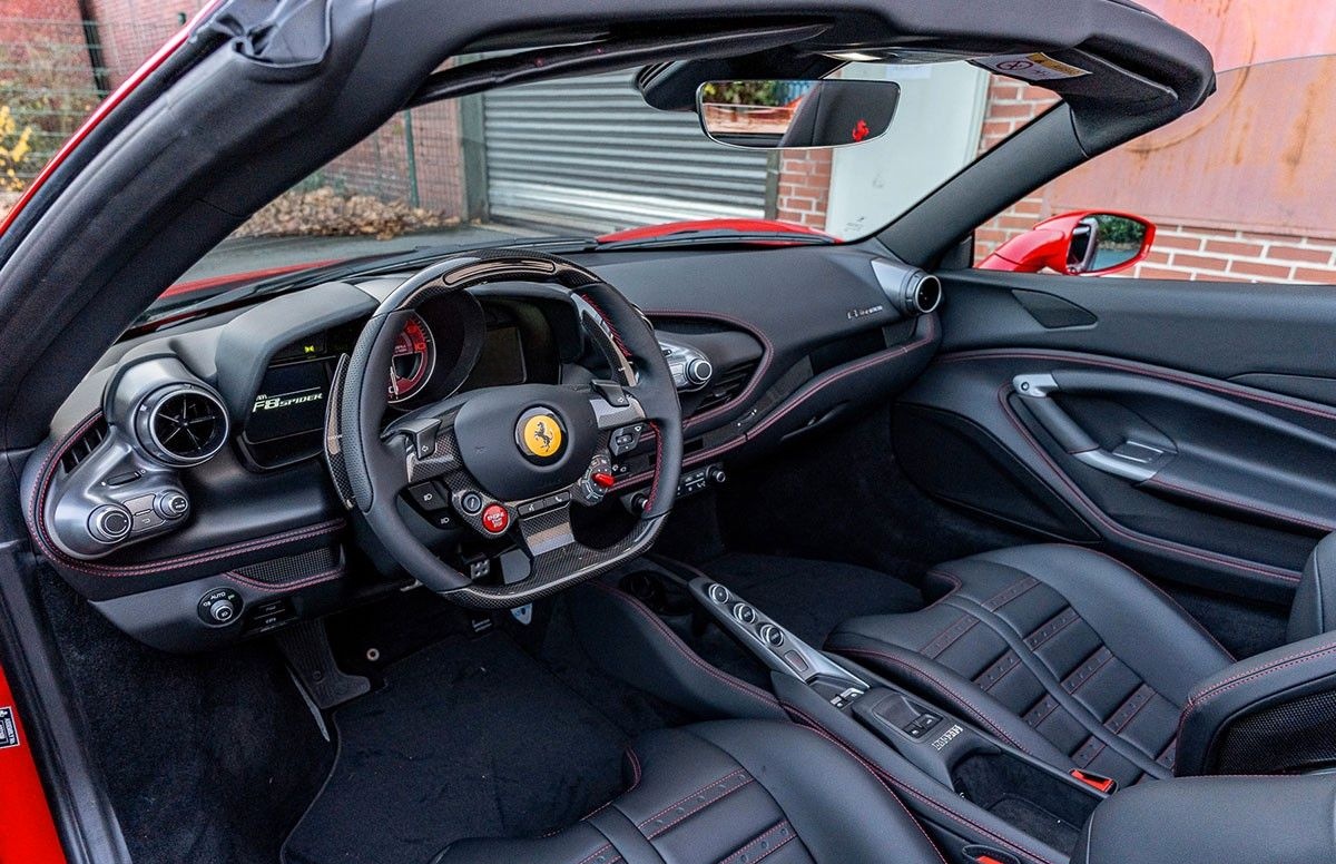 Ferrari F8 Spider *Liftsystem* *Carbon Lenkrad* foto 18