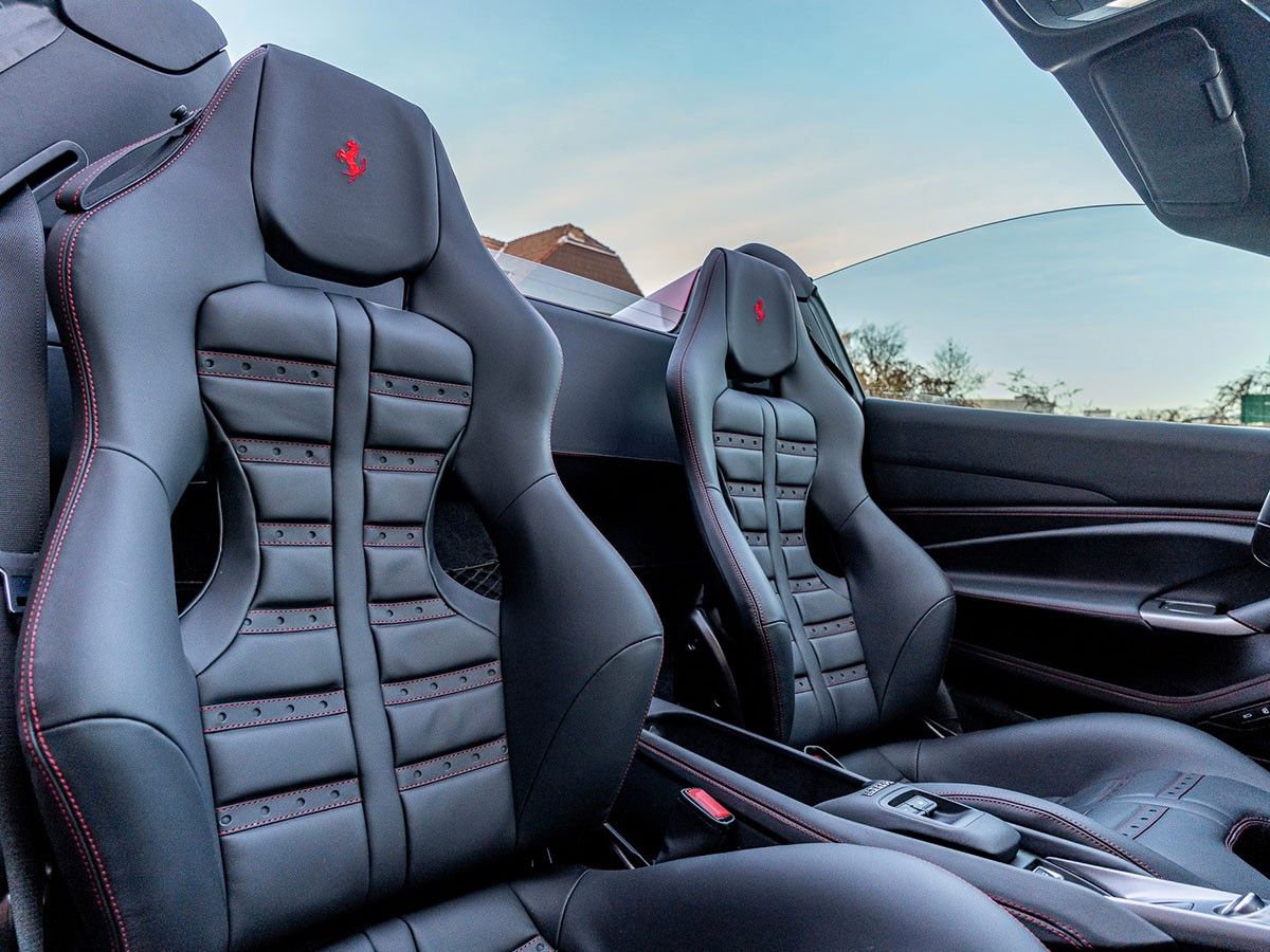Ferrari F8 Spider *Liftsystem* *Carbon Lenkrad* foto 20