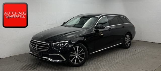 Mercedes-Benz E 300 d 4M T EXCLUSIVE KAMERA LED NAVI CARPLAY foto 1