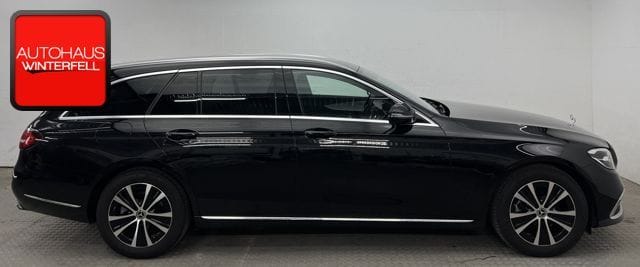 Mercedes-Benz E 300 d 4M T EXCLUSIVE KAMERA LED NAVI CARPLAY foto 5