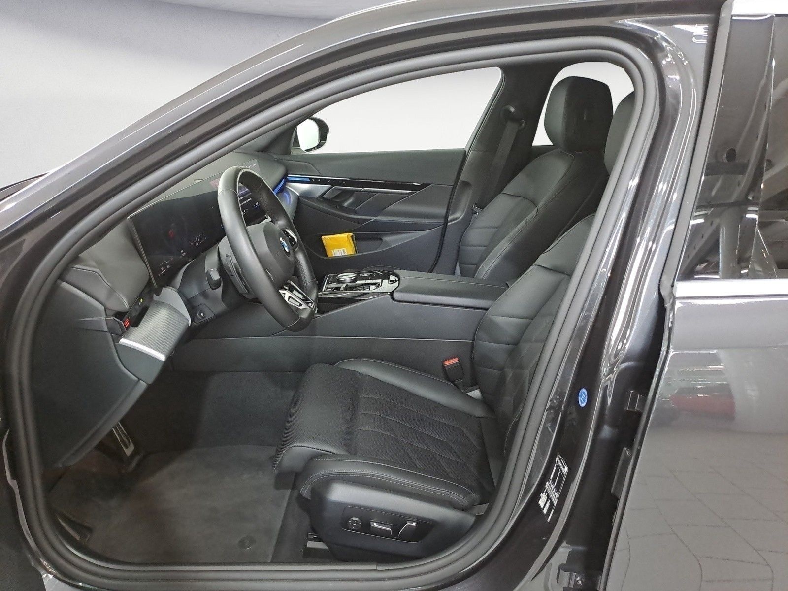 BMW 520d Limousine Komfortsitze M-Paket Driving Assi foto 8
