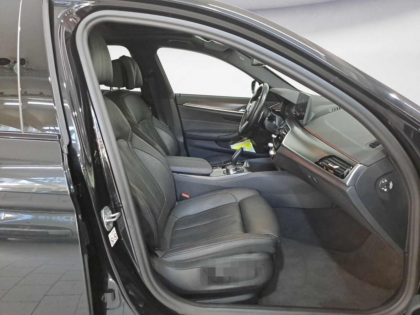 BMW 520d M-Sport Head Up Pano Standheizung Laser foto 9