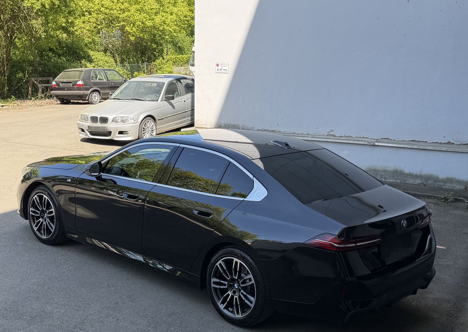 BMW 520 d xDrive M Sport LED Komfortsitze LiveCockpi foto 4
