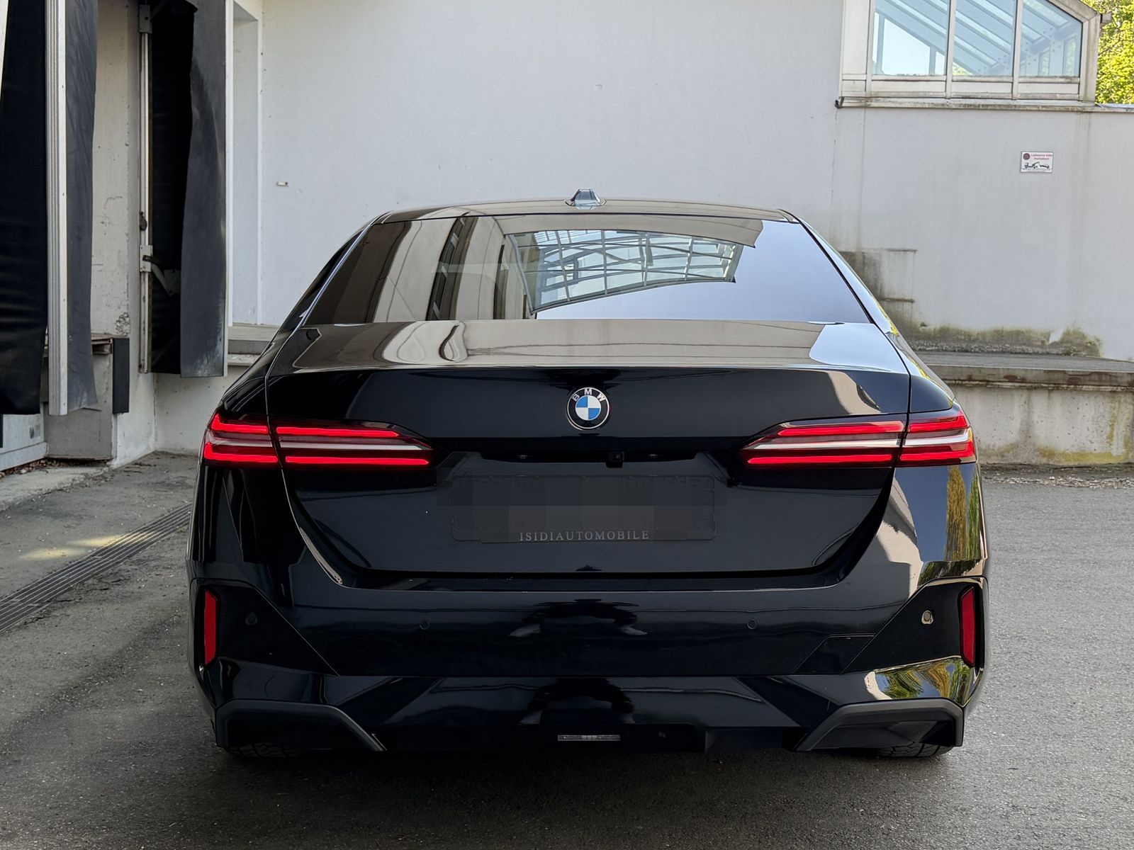 BMW 520 d xDrive M Sport LED Komfortsitze LiveCockpi foto 5
