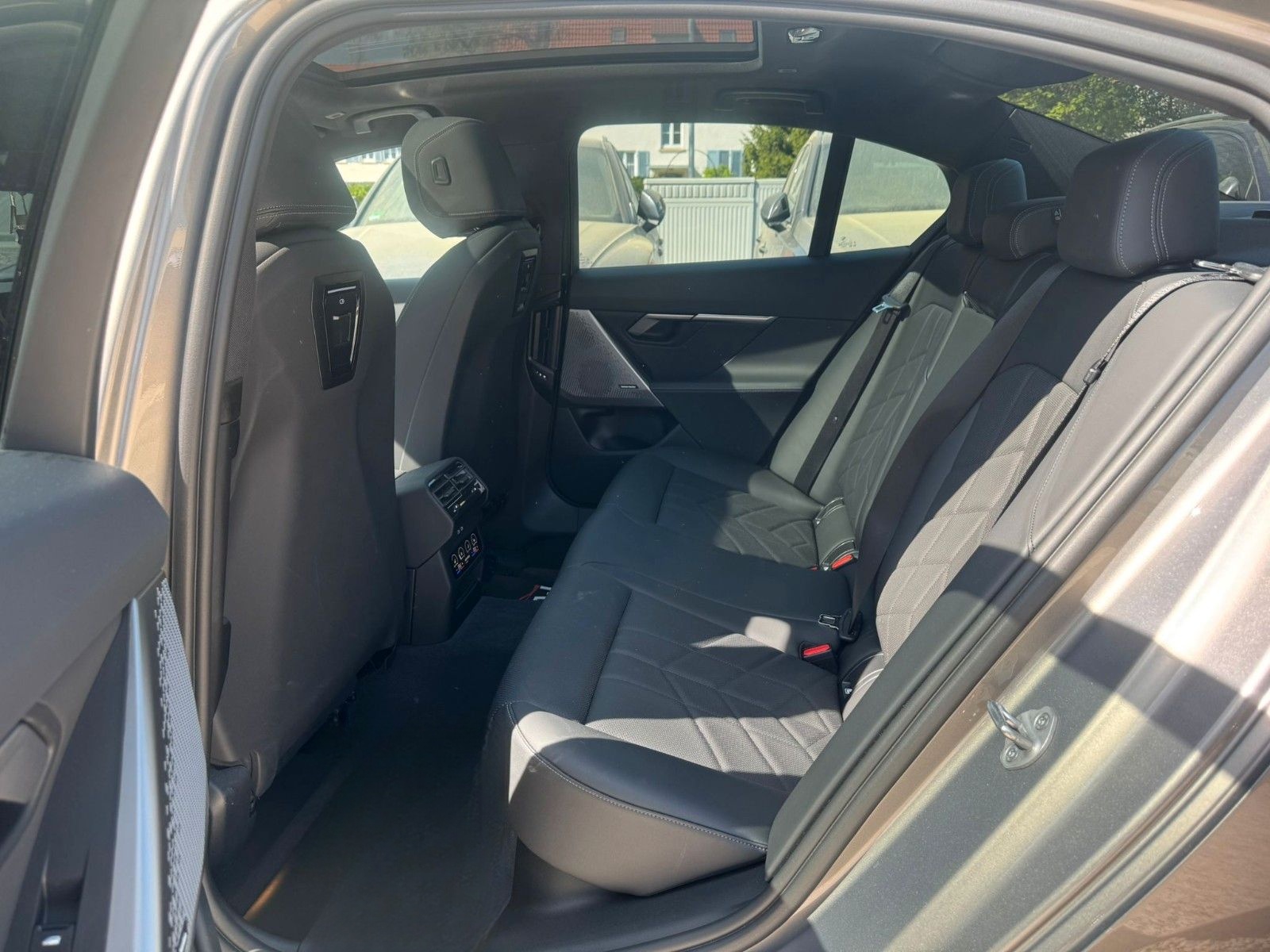 BMW 520d Lim. M-Sportpacket G60| Panorama|Komfortzg. foto 23