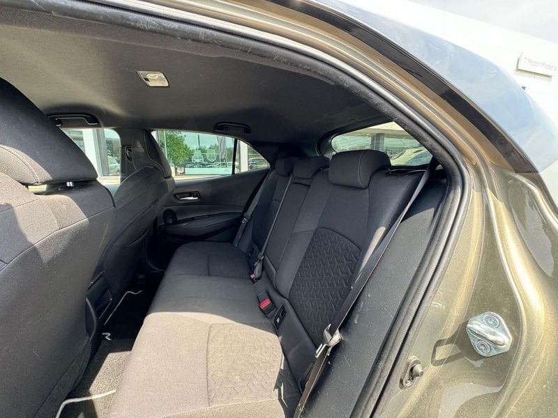 Toyota Corolla 1.8 Hybrid Style foto 15