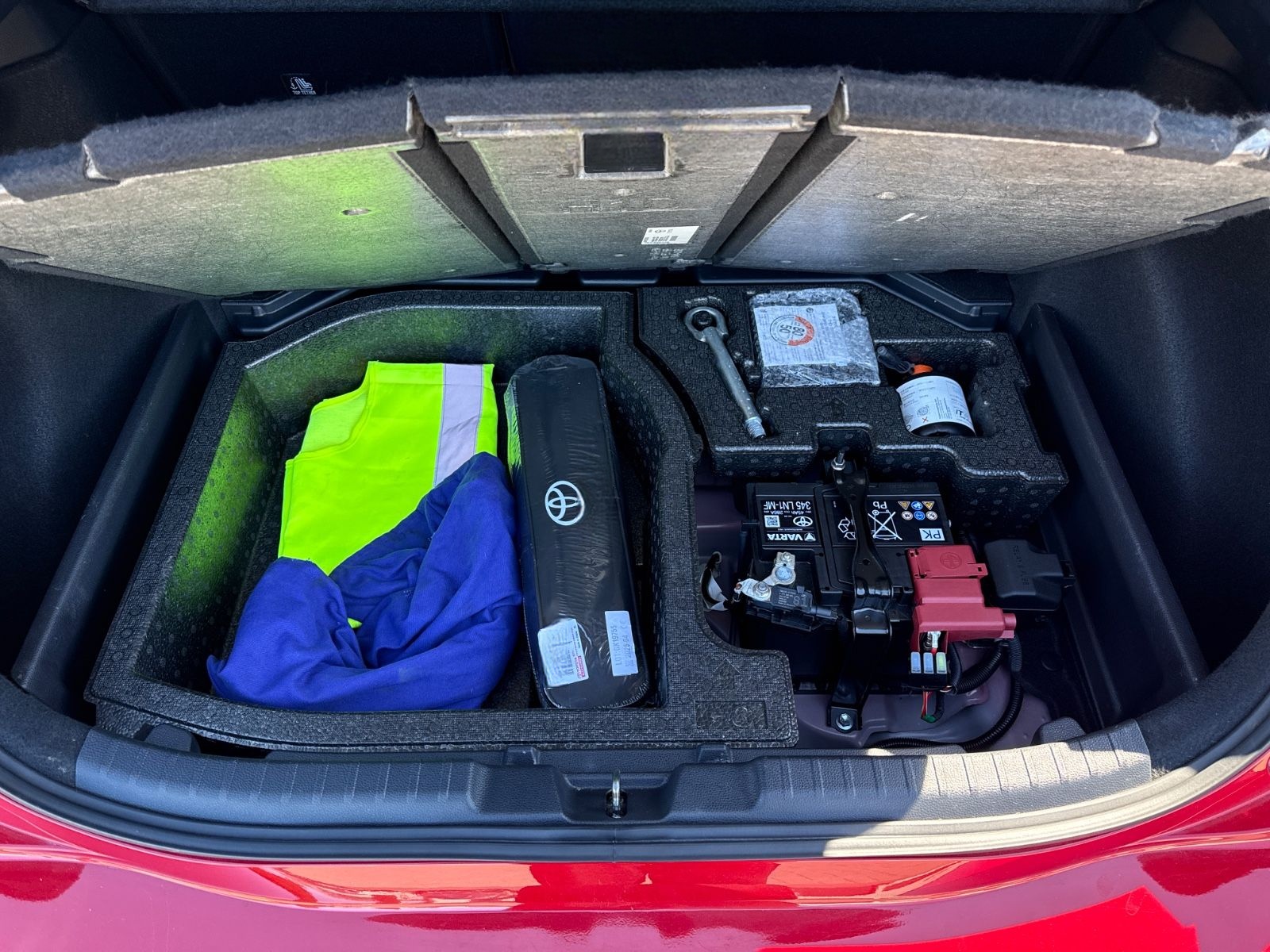 Toyota Corolla Hybrid Club foto 16