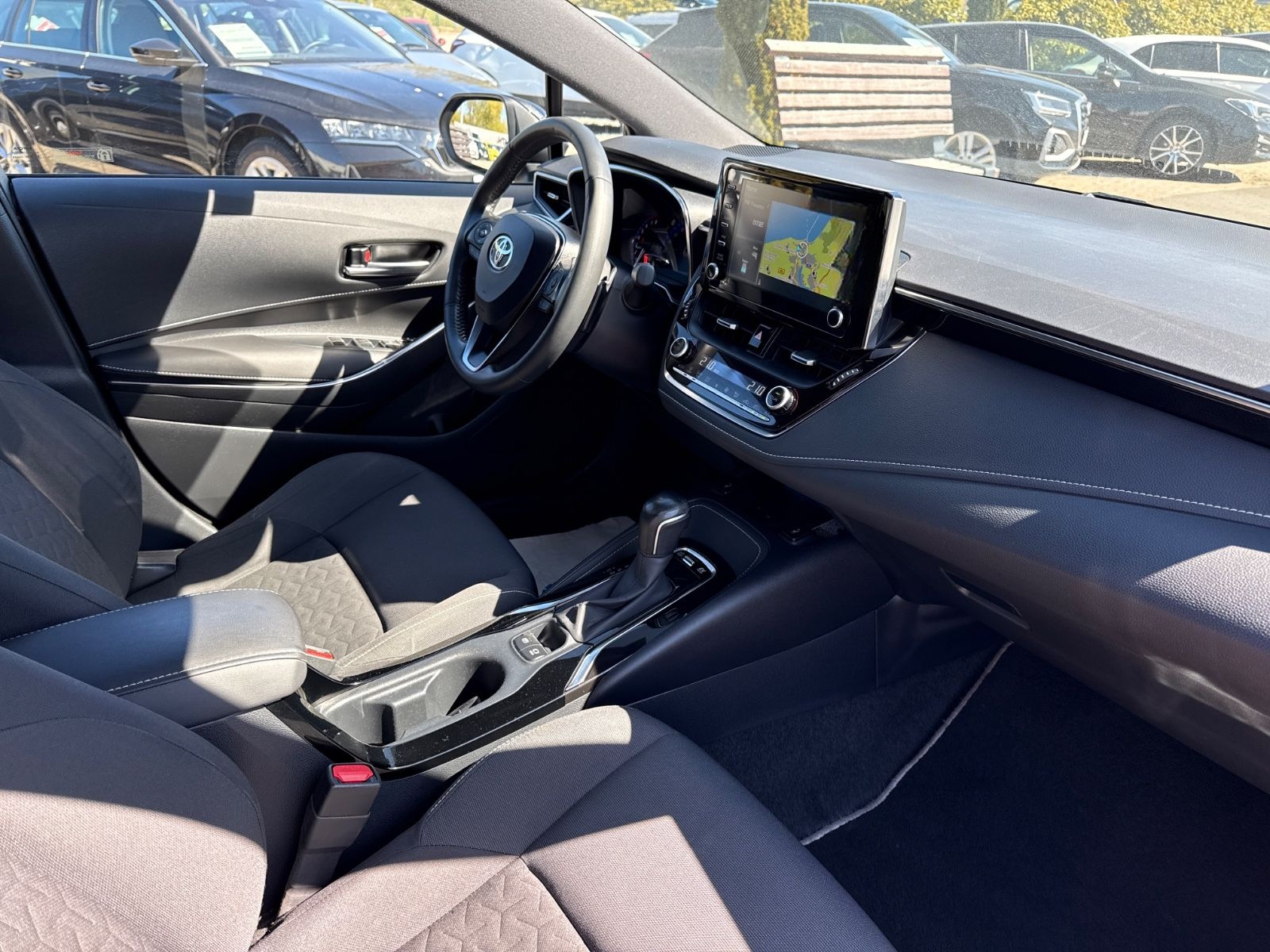 Toyota Corolla Hybrid Club foto 18